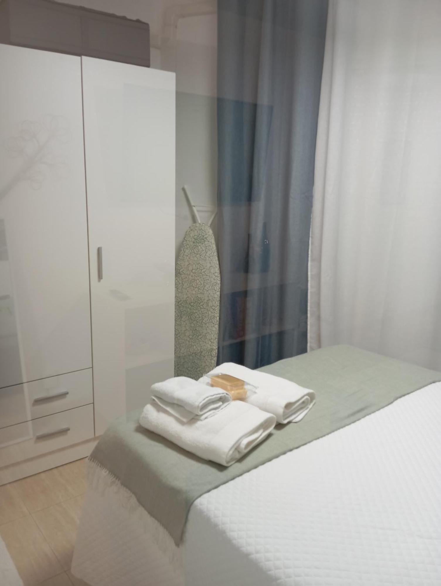 Apartamento Leyaros Roquetas de Mar Exteriör bild